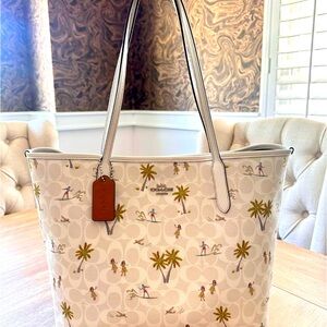 Coach Hula Hawaiian Tote